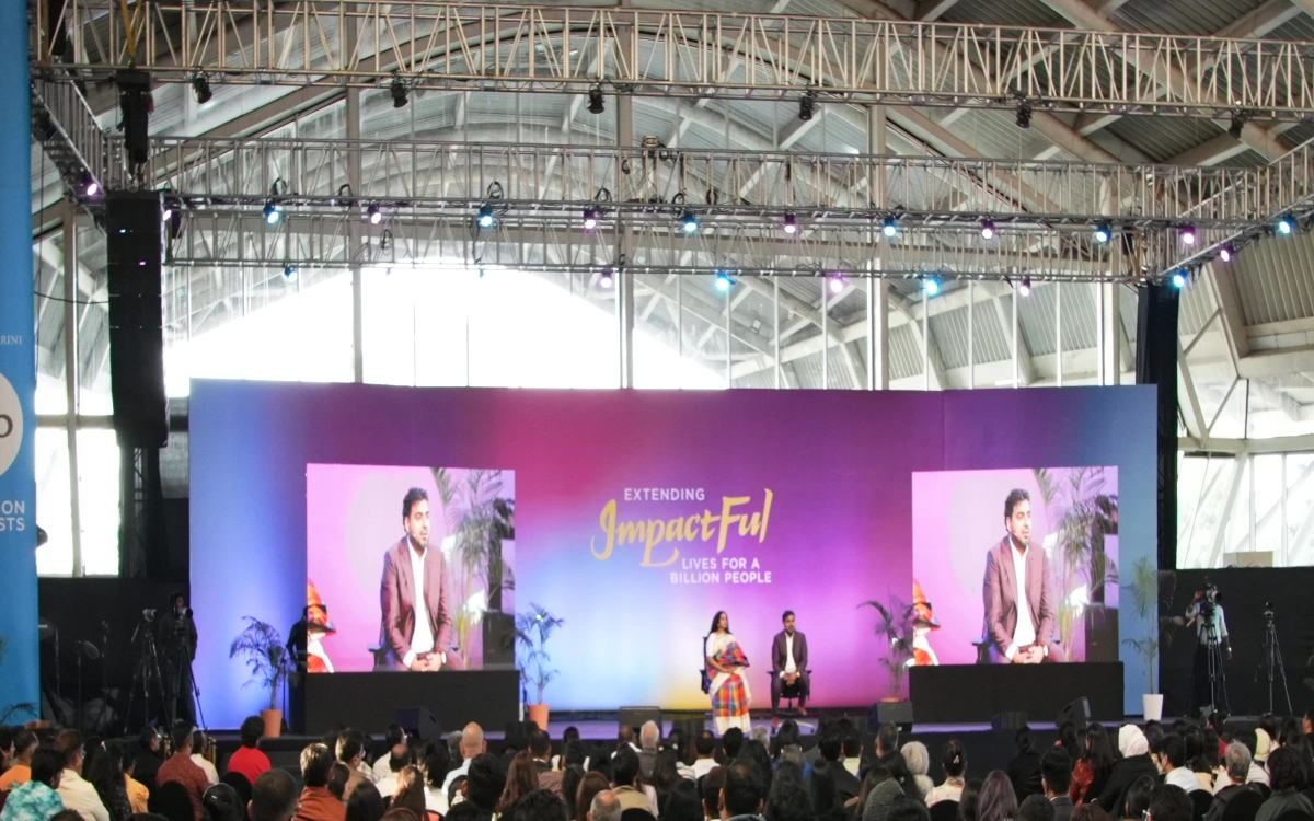 uP! Arena — Antano & Harini on stage